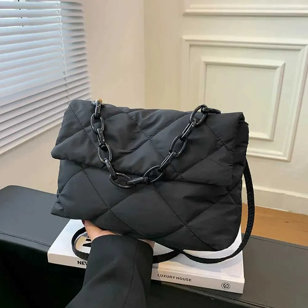 Borsa a tracolla con catena alla moda, invernale, imbottita in cotone trapuntato, da donna, casual, semplice, da abbinare a tutte le donne e ragazze_voghion.com