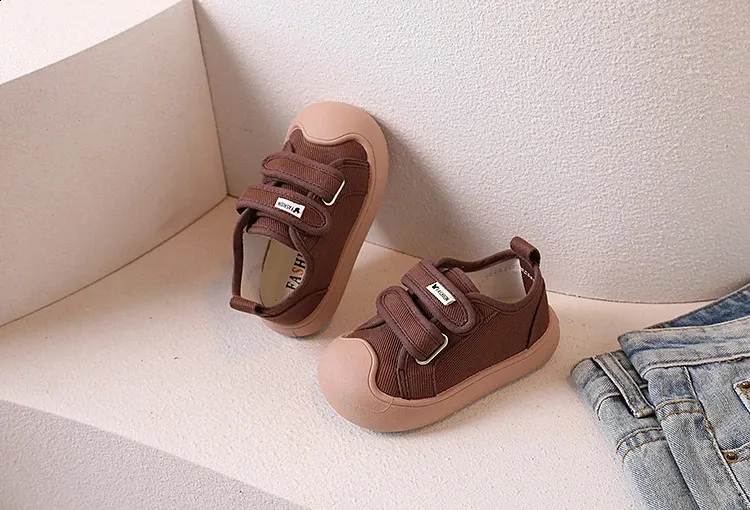 2024 New Kids Canvas for Girls Boys Soft Sole School Sneakers Child Toddler Casual Sports Shoes Baby Walkers 240912_desvips.com