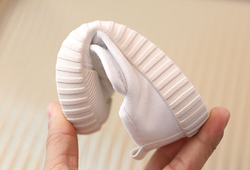 Nuevos zapatos de primavera y verano para niños y niñas, zapatillas de lona suaves e informales de color caramelo para niños, zapatillas de moda con estampado de leopardo_voghion.com