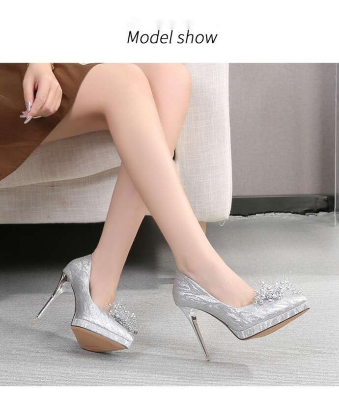 Décolleté stiletto donna a punta con perle per matrimonio_voghion.com