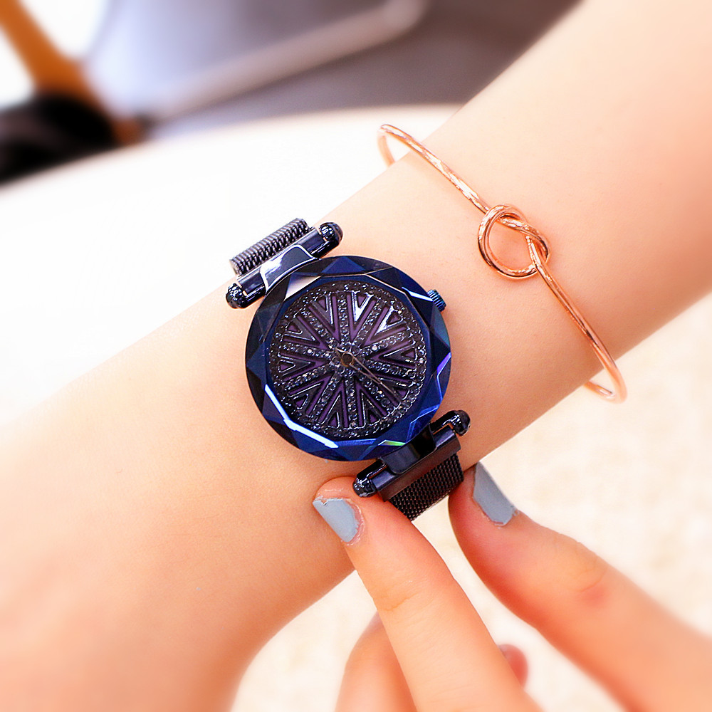 Célèbre sur Internet, nouveau avec incrustation de diamants pour femmes, fonctionnant dans le temps, quartz étanche à deux aiguilles à la mode pour femmes_voghion.com