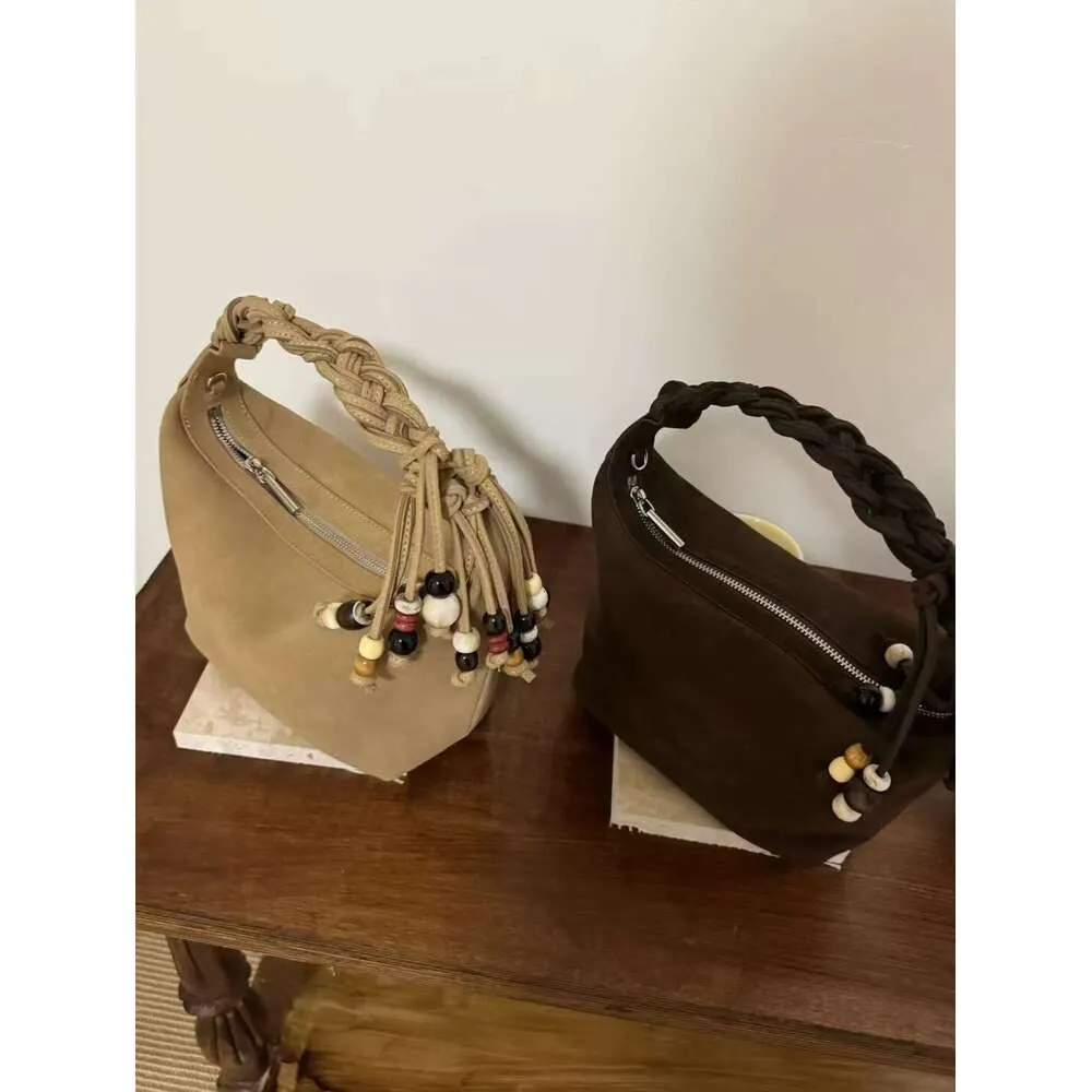 Borsa a tracolla da donna in vera pelle scamosciata, piccola, da 20 cm, con manico portatile, con design a nappe con perline e intreccio_voghion.com