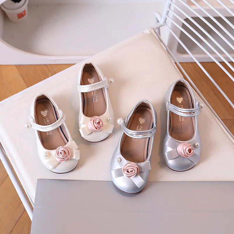 Barnesko i skinn, prinsesse, mote, Mary Janes, babysko, Littlesprouts, småbarn, flate sko, barn, danseforestilling, jentekjole_voghion.com