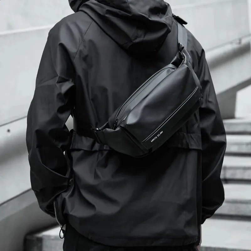 Riñonera hombre impermeable para deporte y viaje_voghion.com