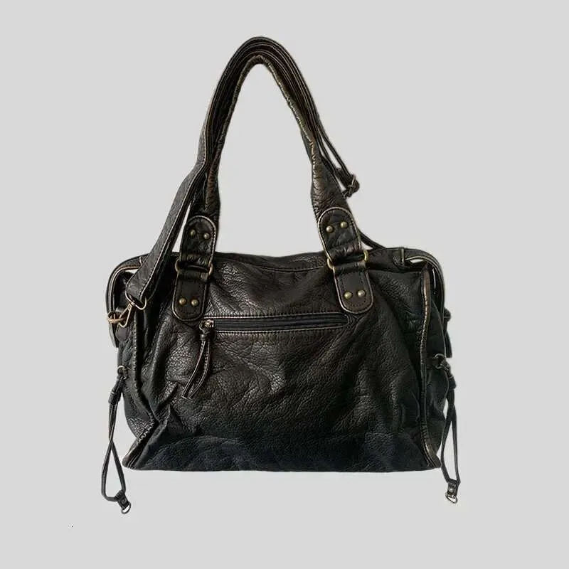 Sac à bandoulière asymétrique Y2k Spicy Girl en cuir délavé vintage pour moto, grande capacité_voghion.com