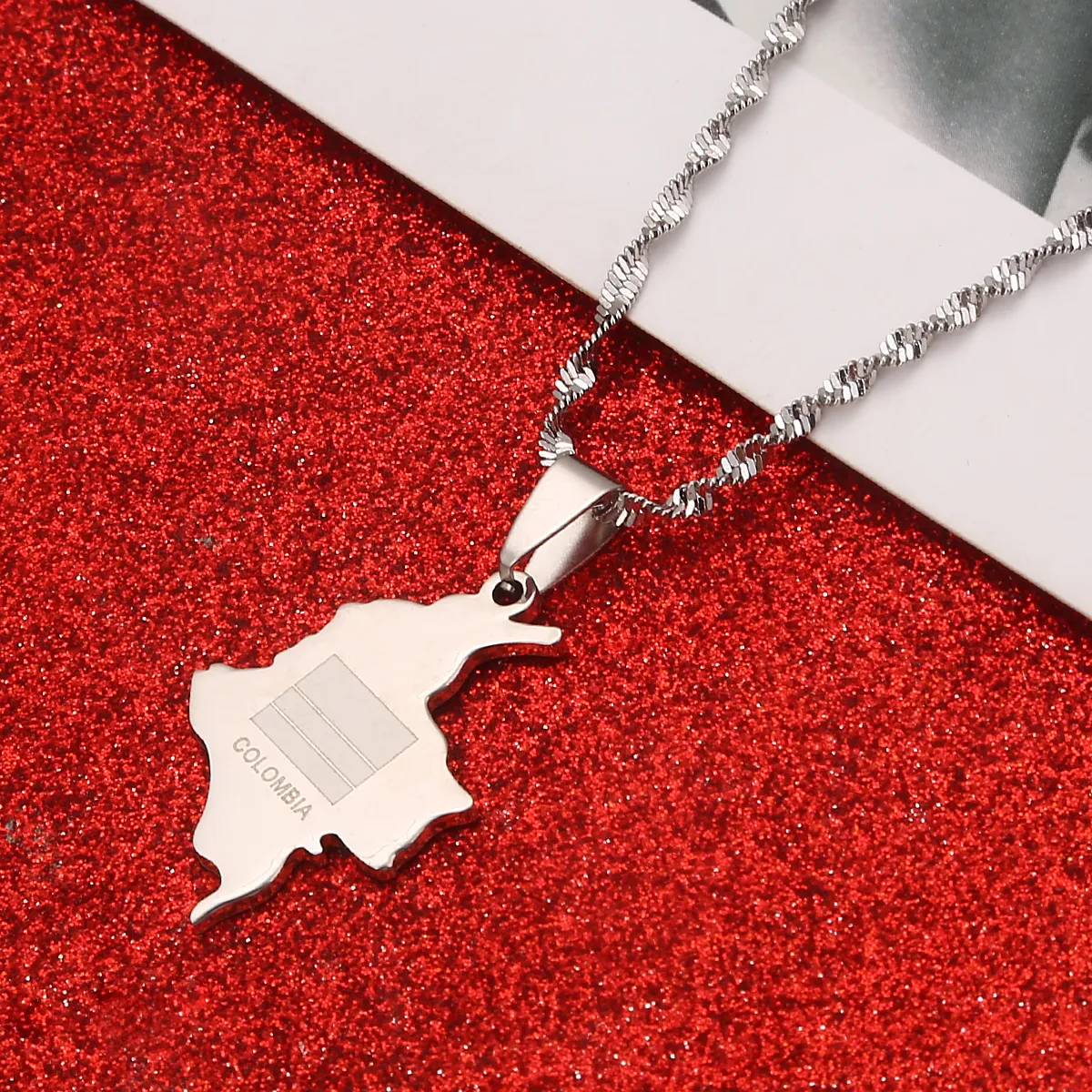 Collane con ciondolo in acciaio inossidabile Colombia Mappa Collana di donne colombiane Catena di gioielli_voghion.com