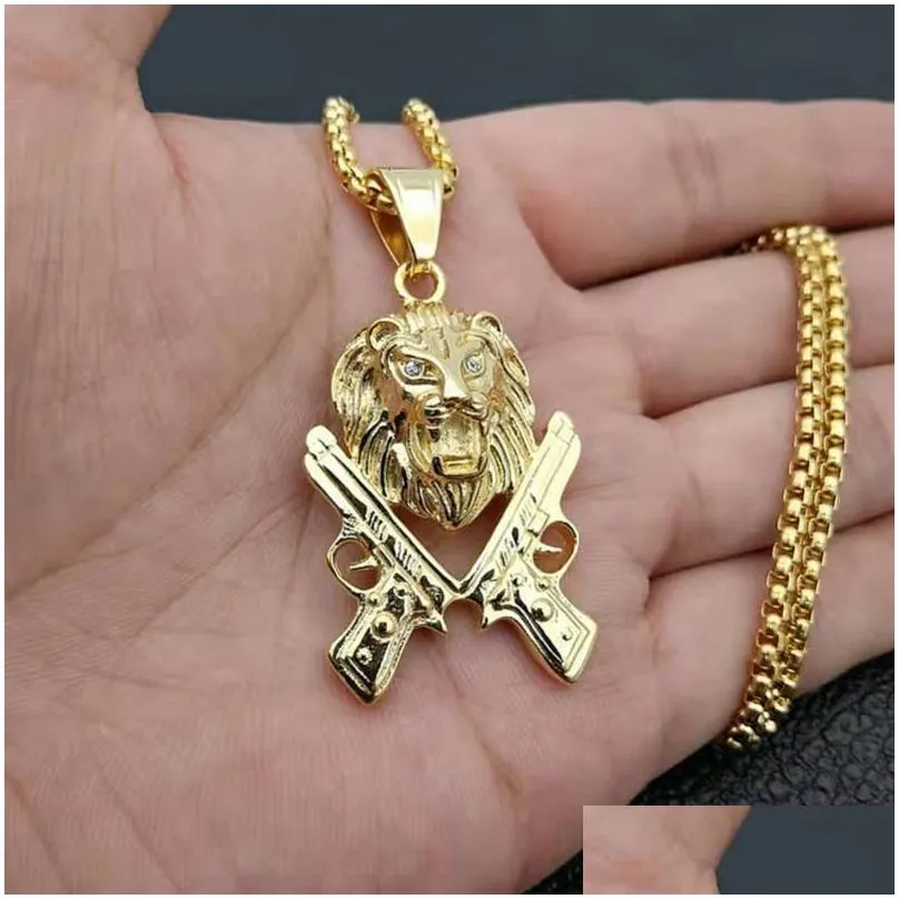 Collane con ciondolo in acciaio inossidabile Hip Hop Collana Leone e pistola Ciondoli Colore oro Argento 24 pollici Catena a corda Scatola Sn1661_voghion.com