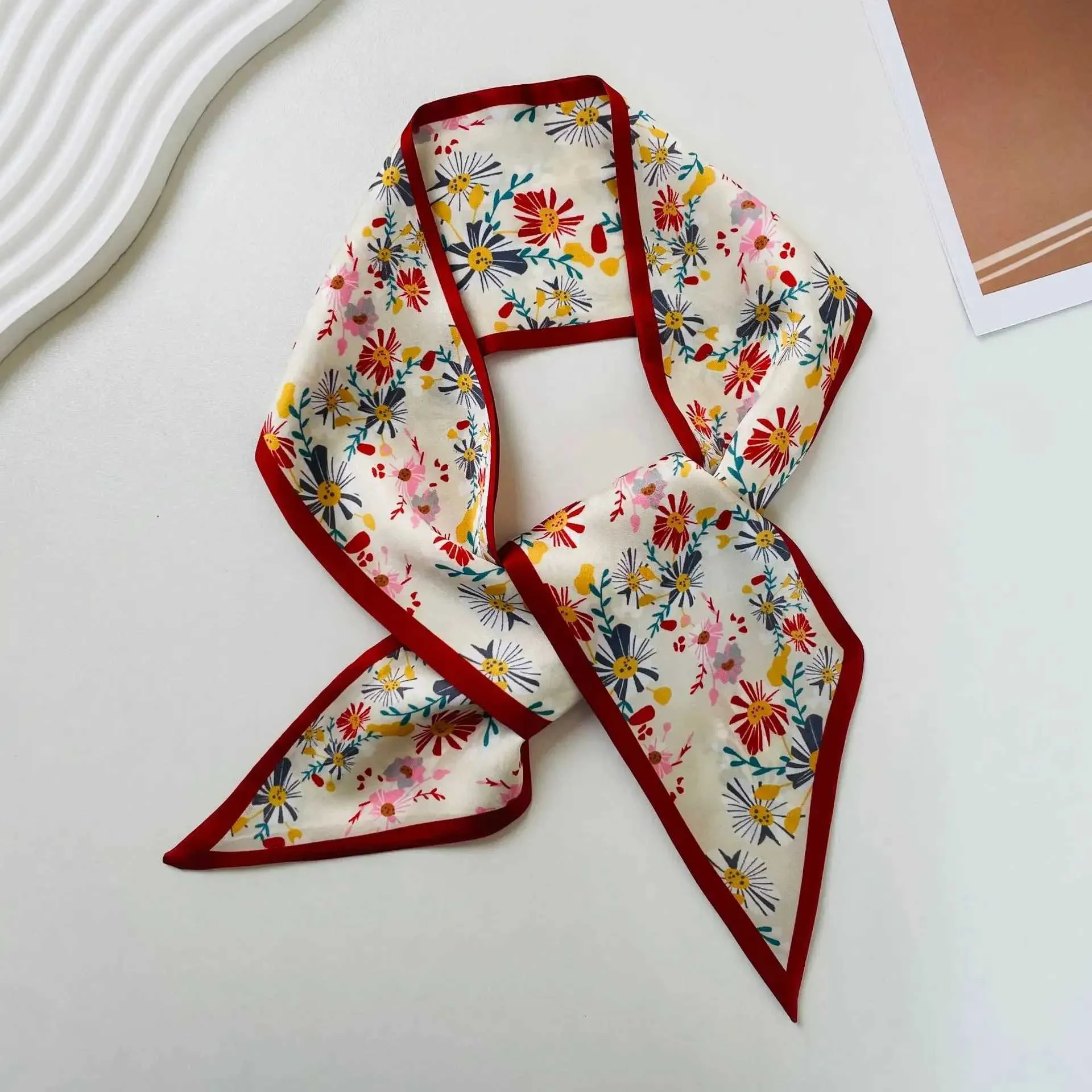 Damen Taschen Elegante RAL-Muster Frühling Sommer Seidenschals Quadratische Kopf- und Hals-Stirnbänder Halsbänder Y241121_voghion.com