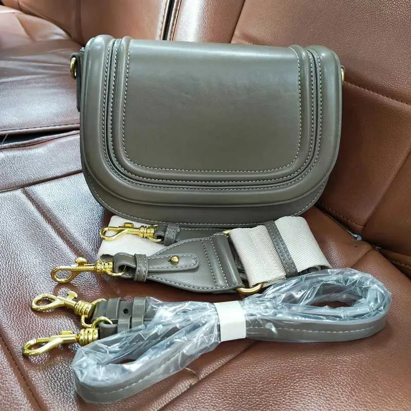 Stylish Women's Saddle Bag With Wide Shoulder Strap Pu Leather_voghion.com