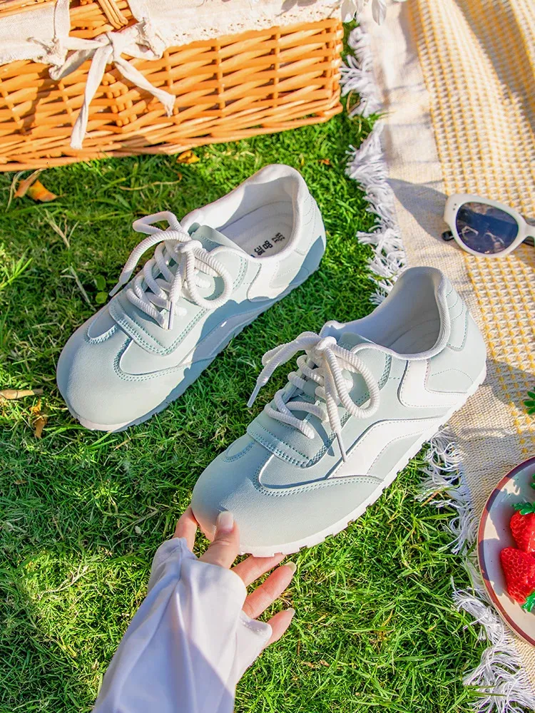 Scarpe sportive casual donna verde menta per uso quotidiano_voghion.com