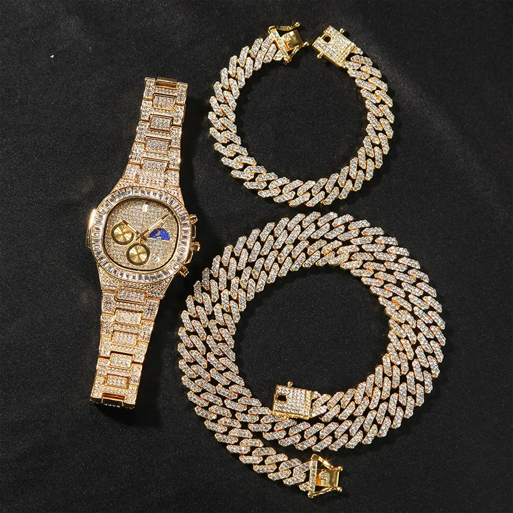 Set orologio bracciale e collana iced out da uomo finitura oro_voghion.com