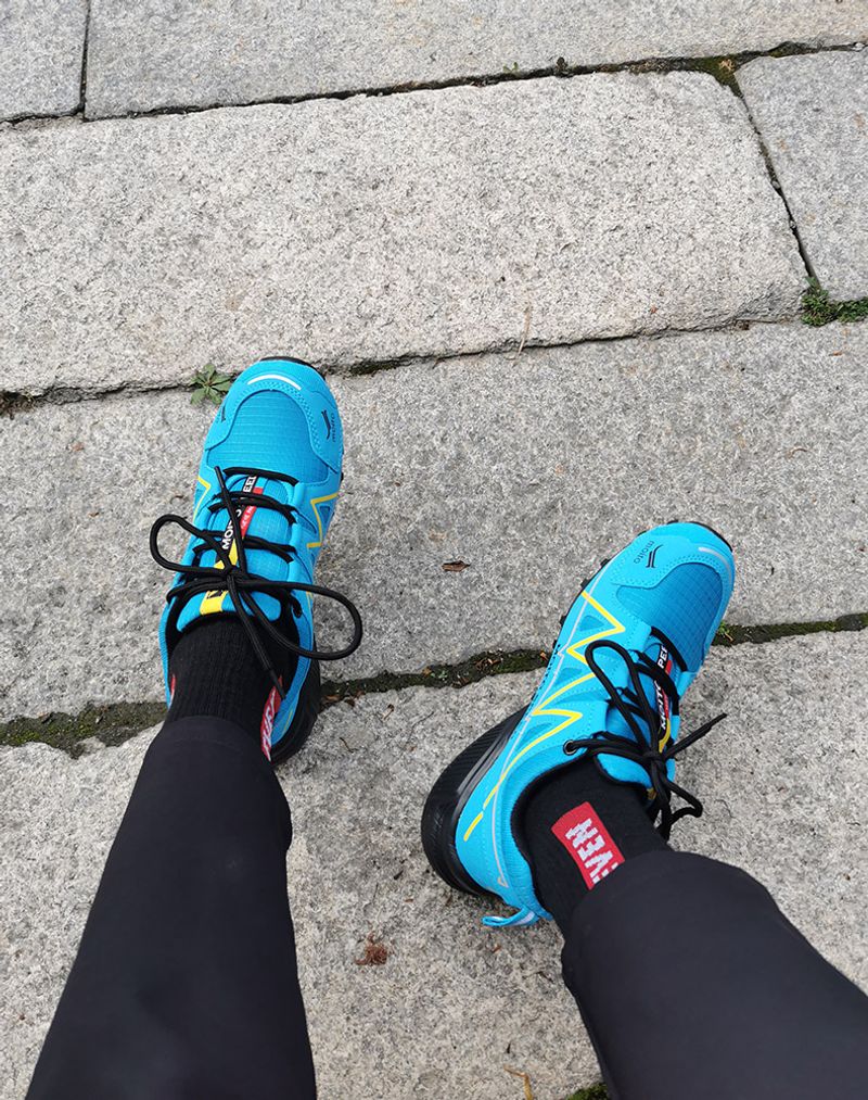 Cost performance Men's lightweight off-road running cycg waterproof outdoor hiking men's sports shoes, fashionable_voghion.com