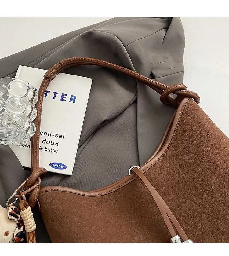 Sacs à main en daim tendance pour femmes, sacs à bandoulière solides de grande capacité, sacs à bandoulière décontractés pour femmes, polyvalents, doux, sous les bras_voghion.com