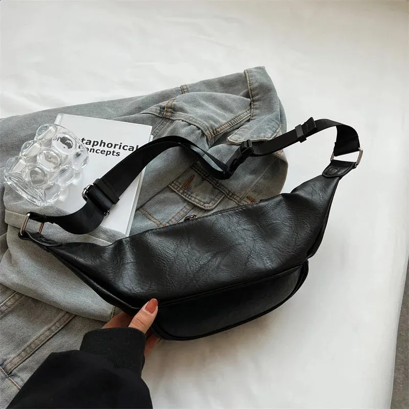 Moteriškos juodos odos krūtinės krepšiai per petį, skirti moterims, diržo krepšiams, moteriškiems juosmens krepšiams, telefonui, 240829_voghion.com