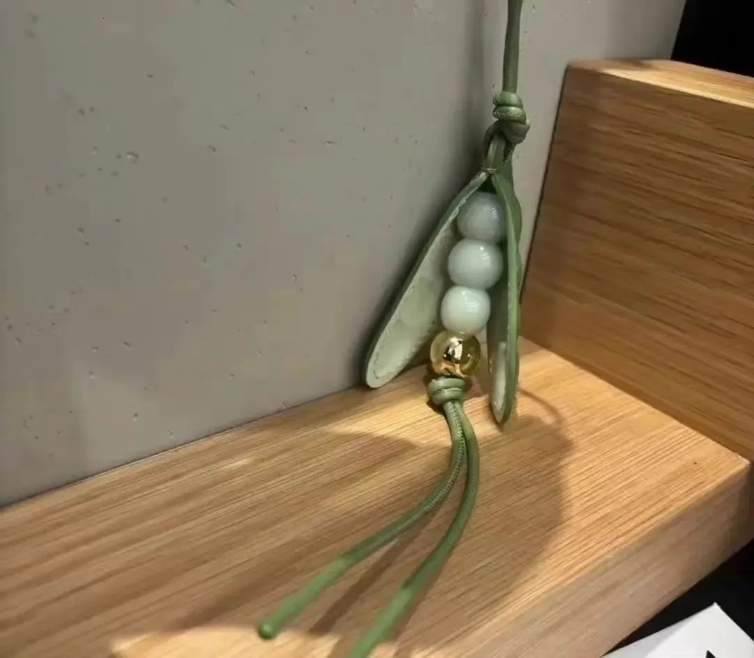 Pea classic fresh pod handmade ethnic style car interior key pendant bag accessories 240828_voghion.com