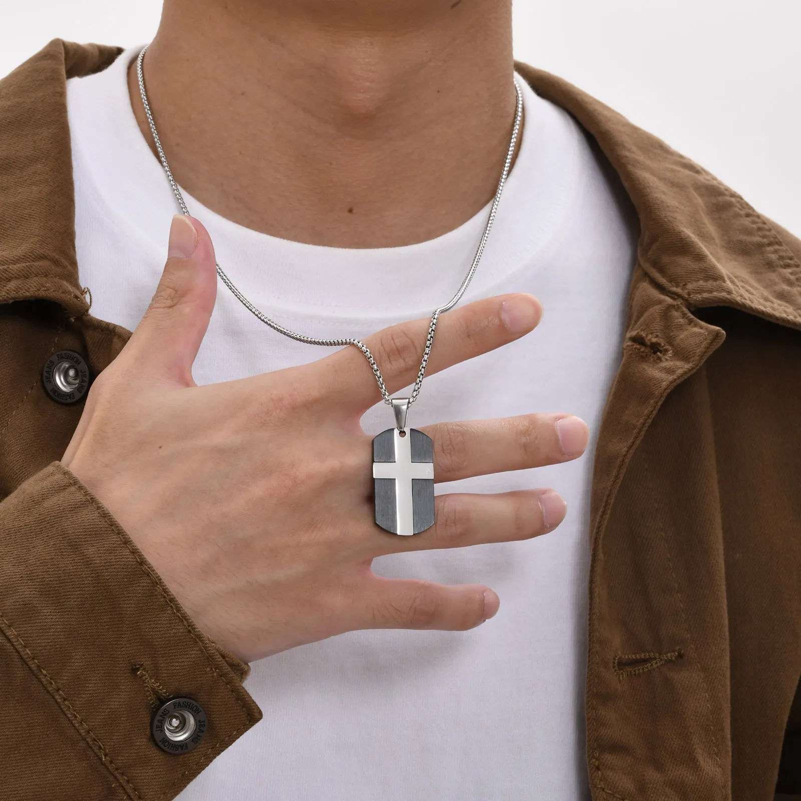 Ketten Mprainbow Cross Dog Tag Halskette für Männer Edelstahl Schwarz Weiß Rechteck Anhänger Halsketten Paryer Religiös_voghion.com