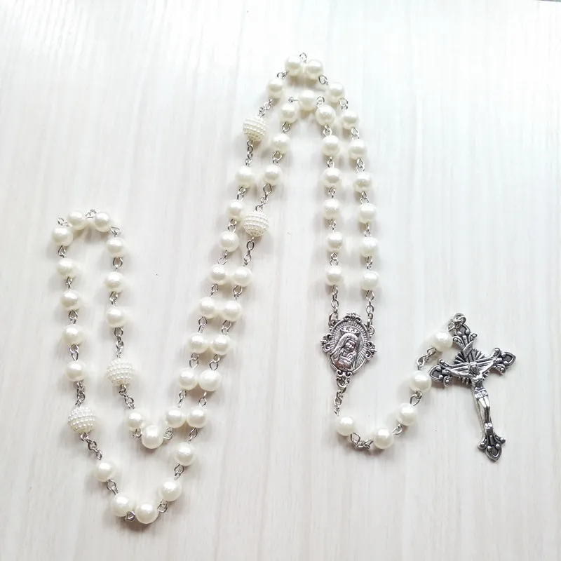 Collier rosaire catholique avec perles blanches_voghion.com