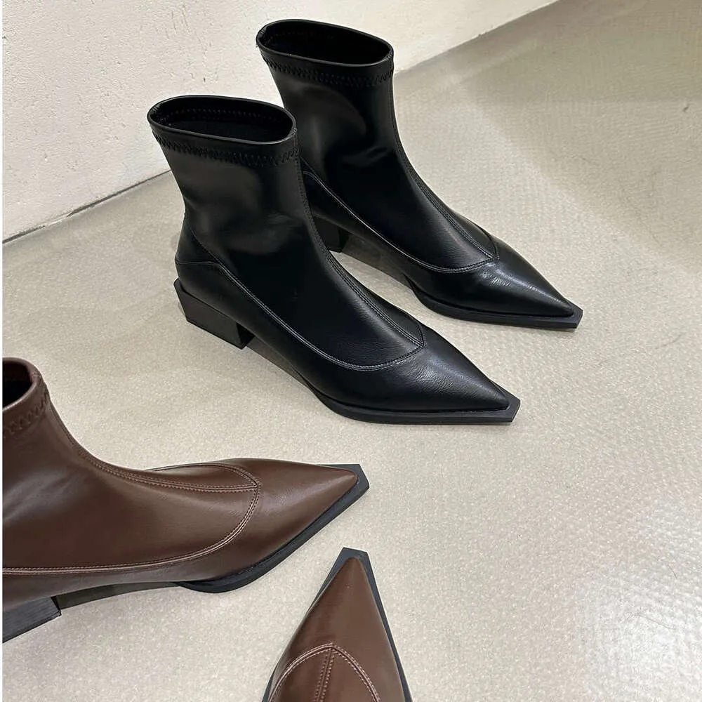 Designer Boot S Pointed European American Short Womens New 2024 Autumn Winter Fashion Thick And Thin Niche Design Martin_voghion.com