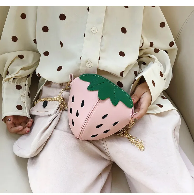 Kids Strawberry Shape Messenger Bags Cute Girls Princess Purse Children Chain Shoulder Outdoor Fruit Crossbody Bag M1169_voghion.com