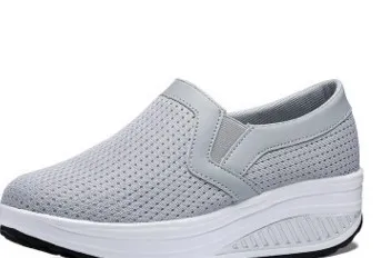 Women's Mesh Breathable Loafers Round Toe Casual Rocking Shoes_voghion.com