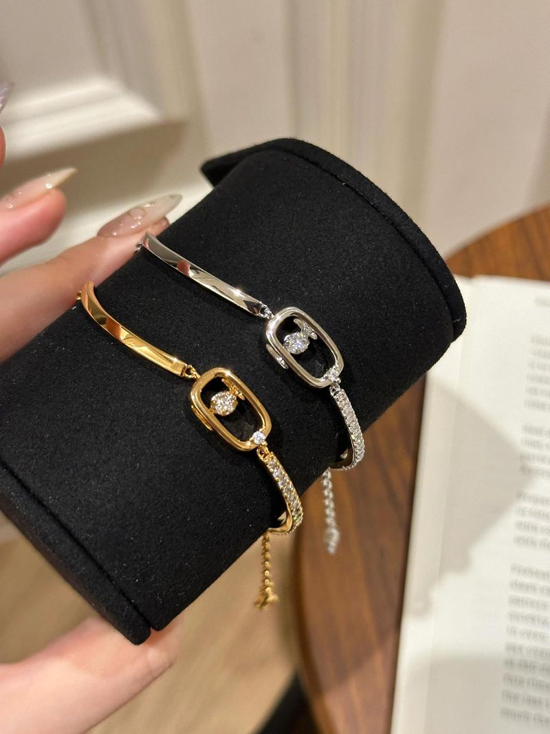 Pulsera asimétrica de corazón con perla para mujer_voghion.com