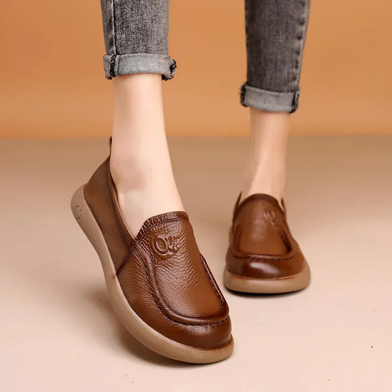 Comfortable Retro Brown Leather Flat Sandals For Women Daily_voghion.com