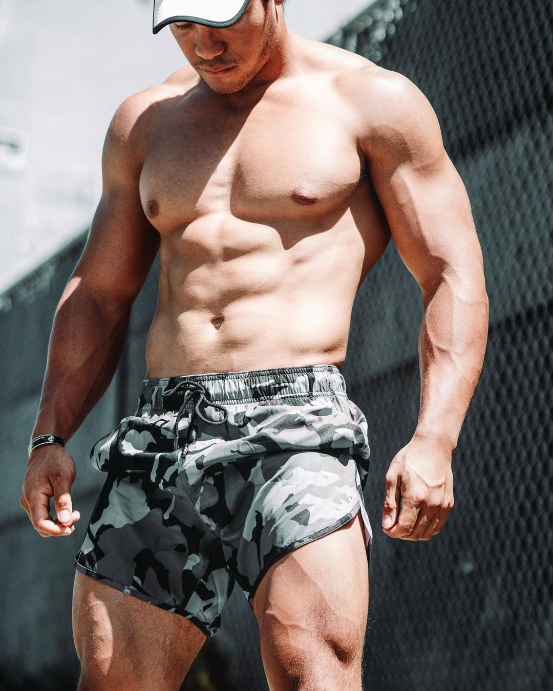 Men's Camo Training Shorts - 5" Gym Workout Shorts For Running & Squats (Breathable Quick-Dry Anti-Chafing Liner Lightweight & Stretchy)​​_voghion.com