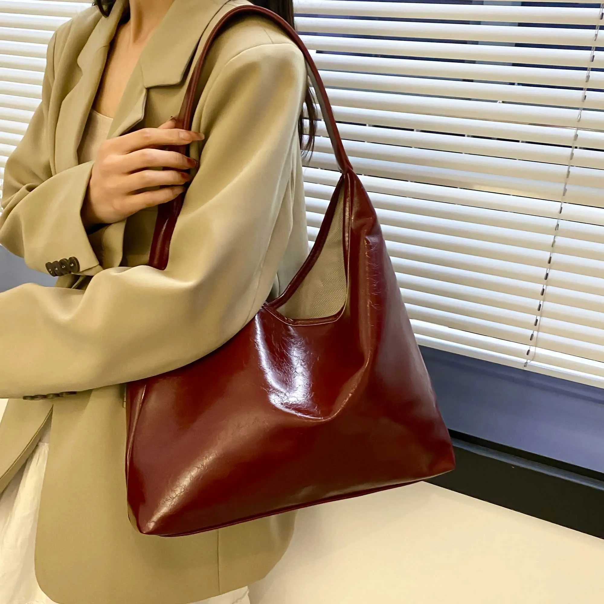 Stijlvolle dames schoudertas elegante handtas voor shopping_voghion.com