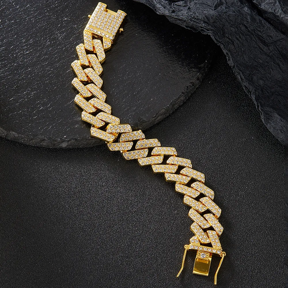 Iced Out Miami Cuban Link Chain Necklace For Men And Women_voghion.com