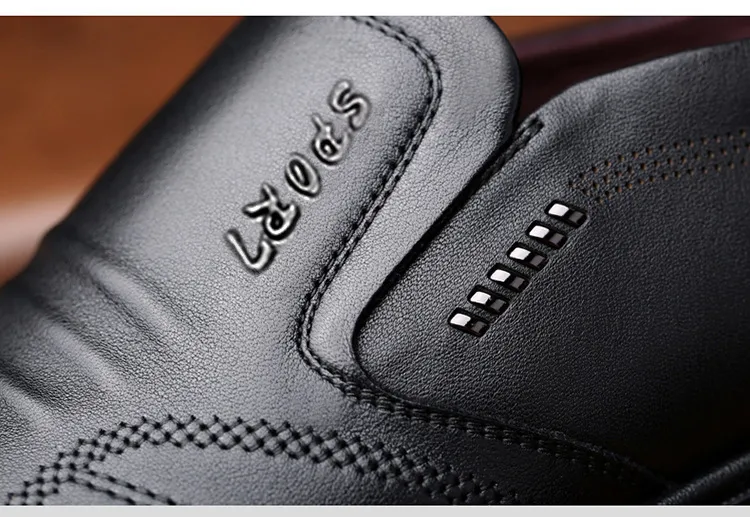 Man Sport Shoe Loafers Men Non-slip Leher Slip-on Black Driving Sneakers Male Dress Shoes Light Brehable Footwear_vogvips.com