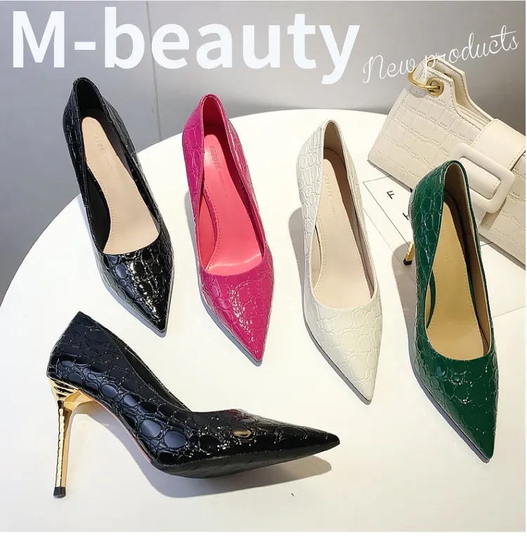 Weibliche High Heels Sexy Pumps mit Handtasche Sets Krokodil Pu Büro Dame Kleid Party Schuhe Match Frauen Gripsack Braun_voghion.com