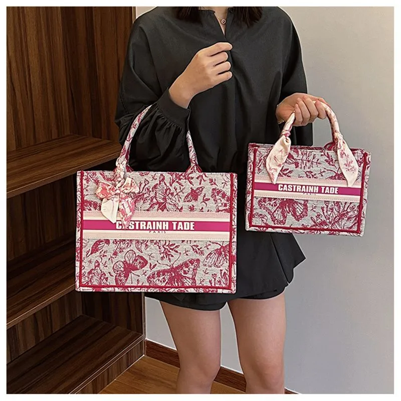 Borsa tote stampata a farfalla con tracolla a spalla e incrociata_voghion.com