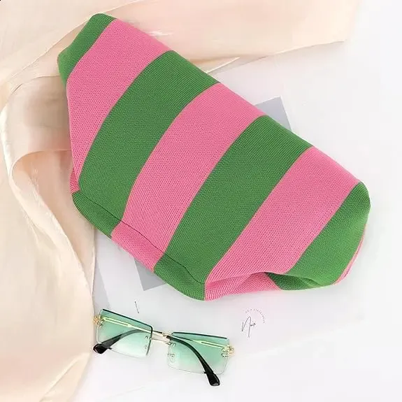 Summerstrand fir Fraen Gewieft Häkelhandtaschen Portemonnaien Stricken Dumpg Clutch Rüsched Séiss Wollek Casual Faarfblock Täsch_voghion.com