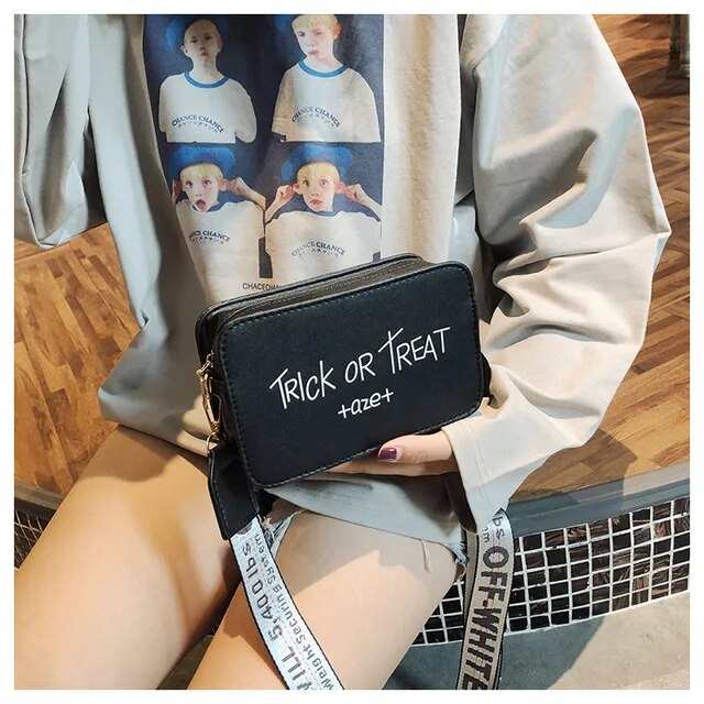 Neue Mode Damen Tasche Umhängetaschen für Frauen 2022 Weibliche Breitband Umhängetasche Joker Kleine Quadratische Tasche Einfache Trend Geldbörse_voghion.com