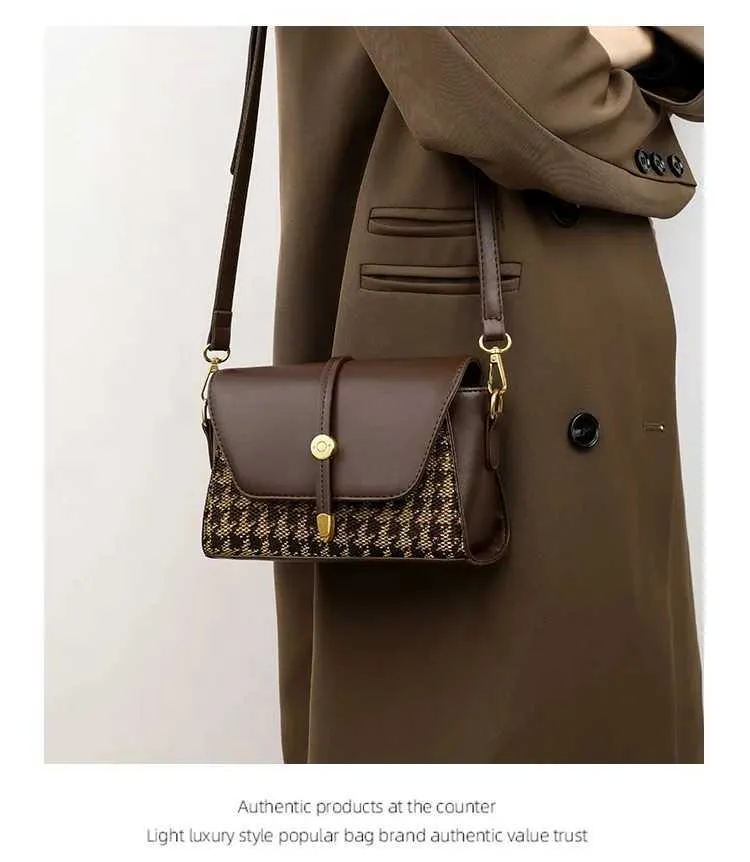 2024 Novas Mulheres Tote Canvas Splicing Couro Pequeno Quadrado Premium Qianniao Grid Bolsa de Axila Único Ombro Crossbody_voghion.com