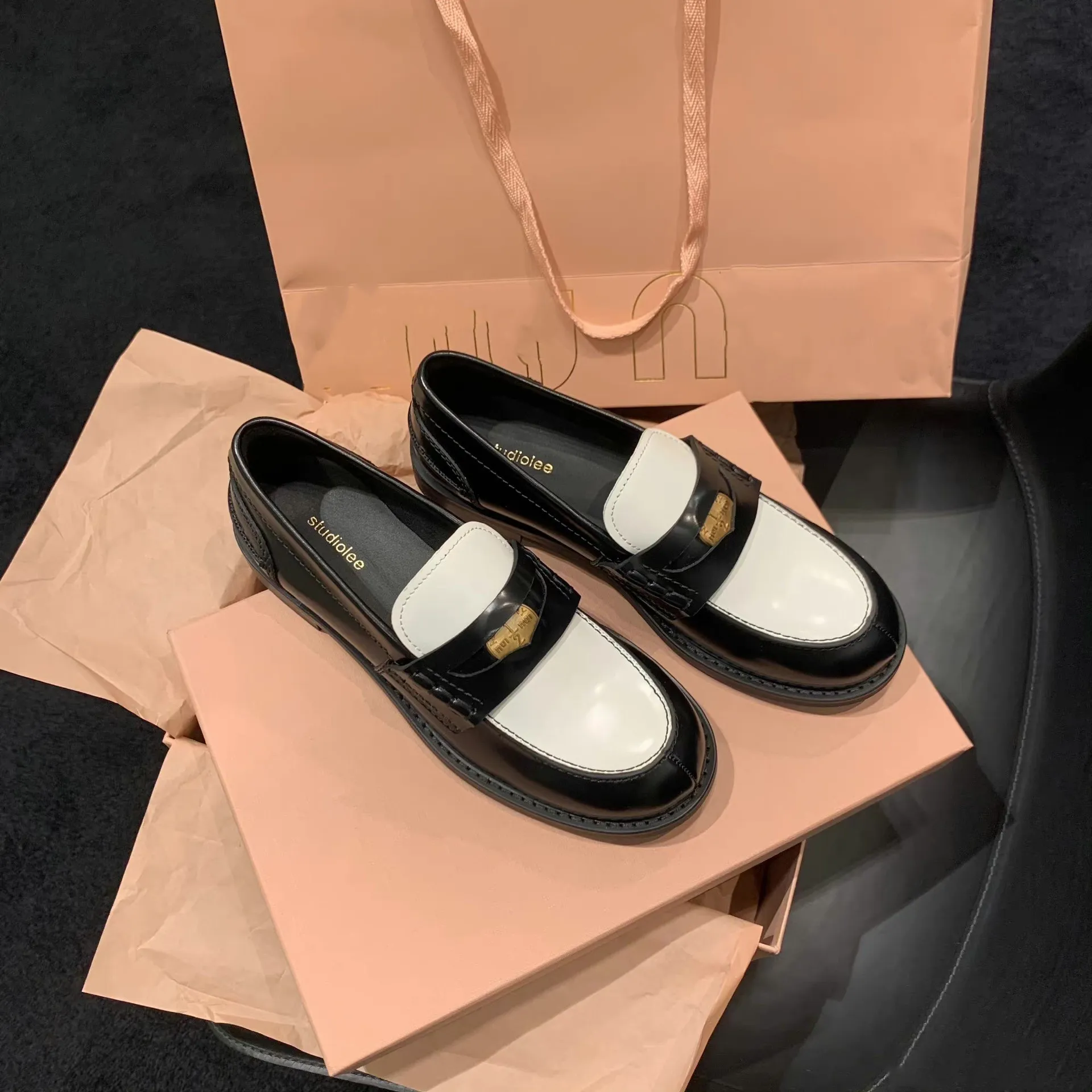 Zwarte damesschoenen, gratis verzending, Derby flats in Britse stijl, casual sneakers voor dames, damesschoenen, loafers met lage opening._voghion.com