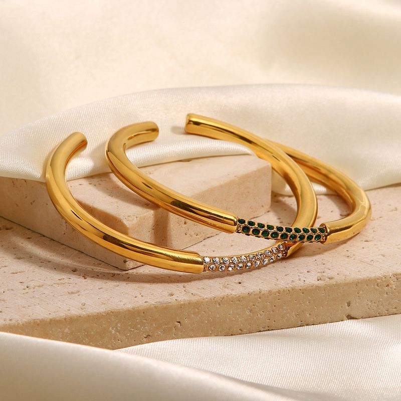 INS Internet Celebrity Design Guld Rostfritt Stål Inlagt Grön Dia Öppning Vakuum Elektropläterat Trendigt Armband_voghion.com