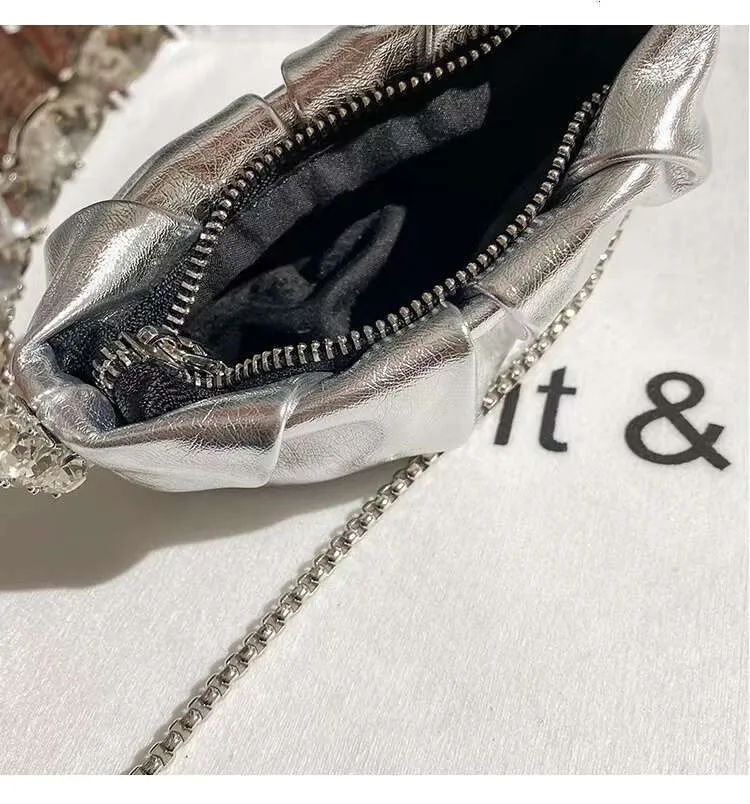 Borsa a tracolla a catena con set di diamanti e mini borsa a tracolla a mezza luna da festa di design 10A_voghion.com