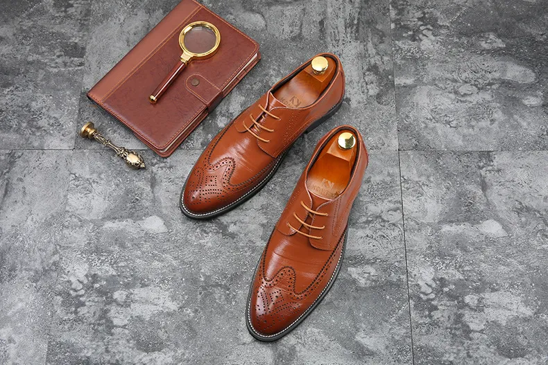 Vestido Couro Envernizado Moda Noivo Casamento Homens estilo italiano Oxford Sapatos Tamanho Grande 48_voghion.com