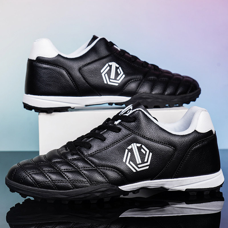 Chaussures de football Messi tissées volantes sans couture Baskets d'entraînement à pointes basses pour hommes pour adolescents