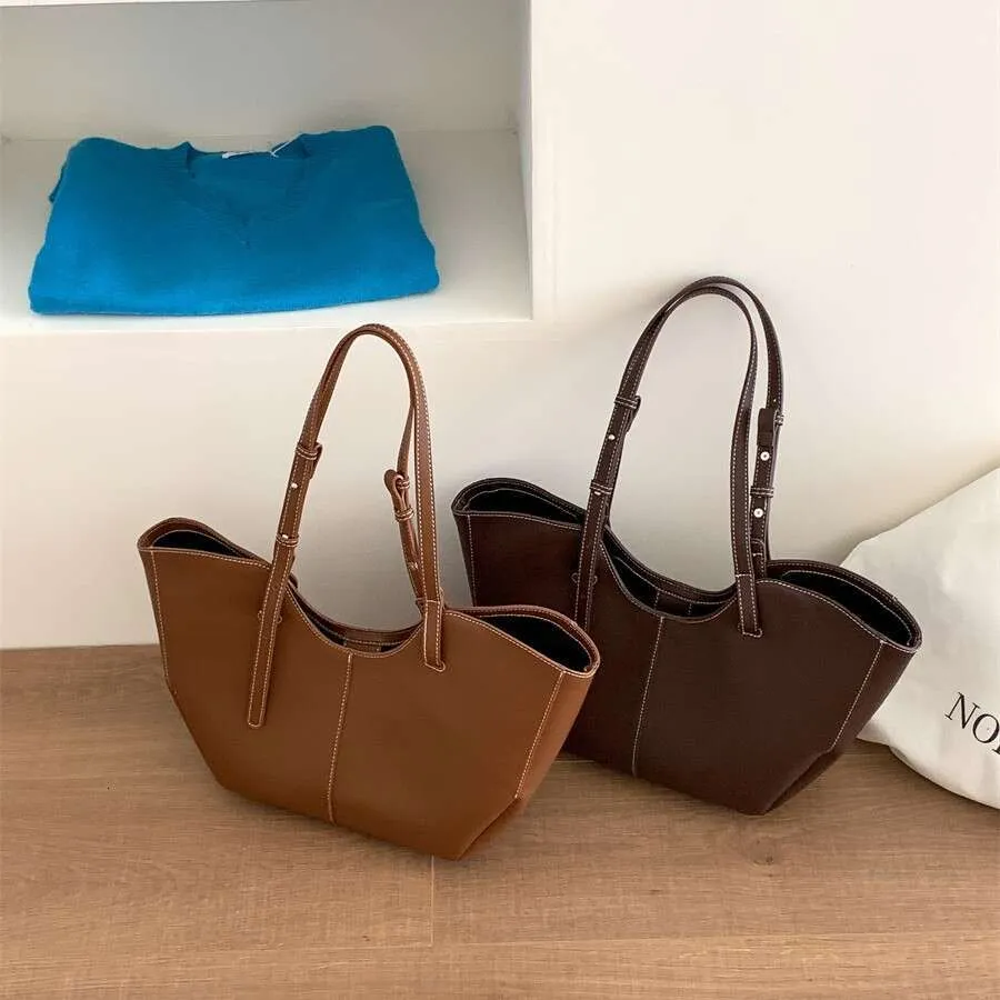 Designer Large Capacity Women Handbag Single Shoulder Portable Shopping Leather Ladies Commuter Underarm Totes Bag_voghion.com