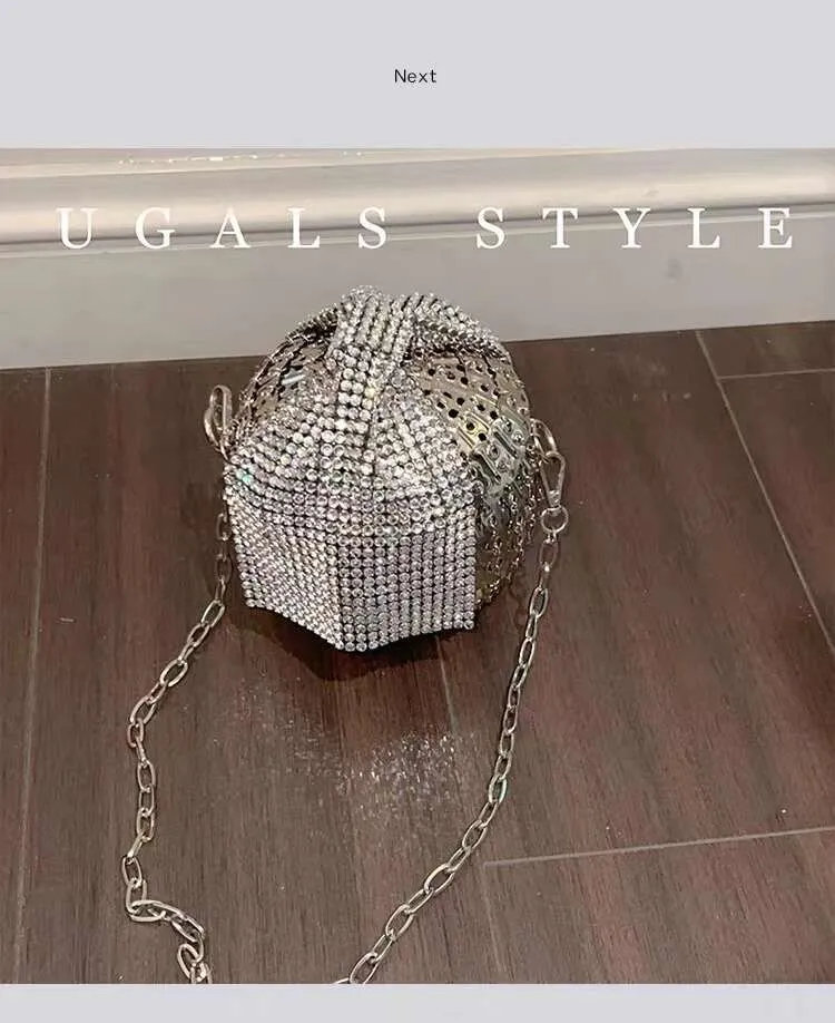 Borsa a tracolla da sera con pochette da sposa, fatta a mano, con pallina circolare in cristallo intrecciata e nodo a fiocco, da strada_voghion.com