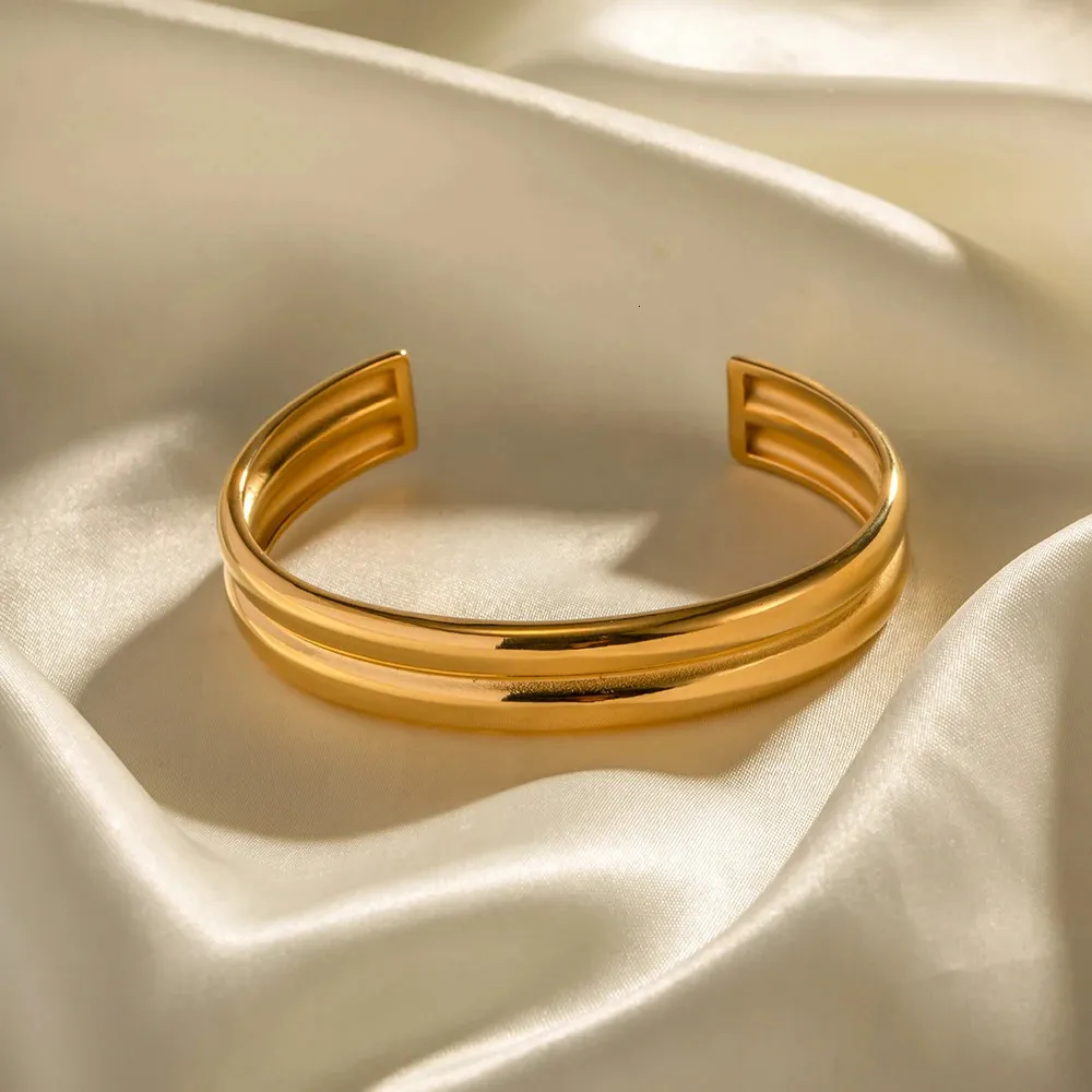 Guldpläterat armband i rostfritt stål för damer minimalistiskt_voghion.com