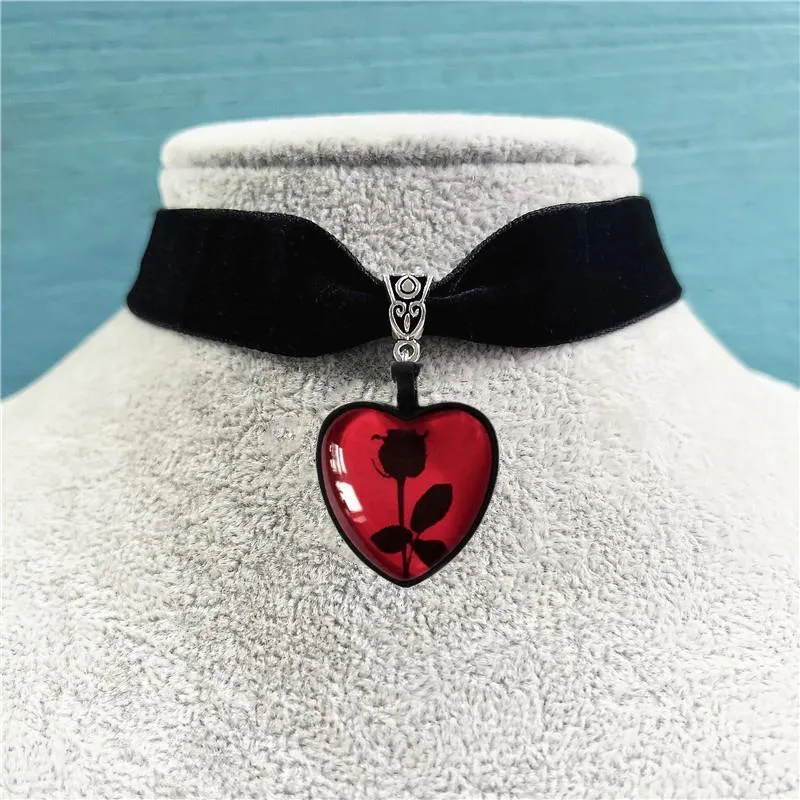 Vedhæng Halskæder Gotisk Punk Stor Rød Rose Hjerte Halskæde Vintage 80'er Æstetisk Kærlighed Inspireret Choker Til Kæreste_voghion.com