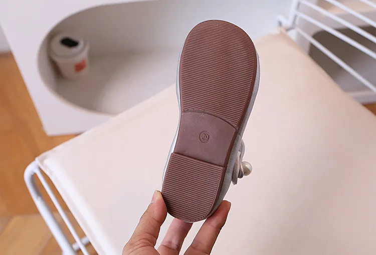 2025 nuevos zapatos de princesa de cuero para niños, zapatos Mary Janes para bebés, zapatos planos para niños pequeños, vestido de baile para niñas_voghion.com