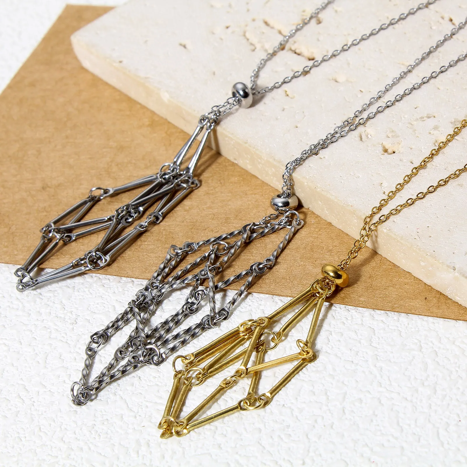 Chaînes 1PC Collier Cage En Cristal En Acier Inoxydable Chaîne En Métal Pierre Collecter Support De Filet Collier Réglable Pour Bijoux De Bricolage_voghion.com