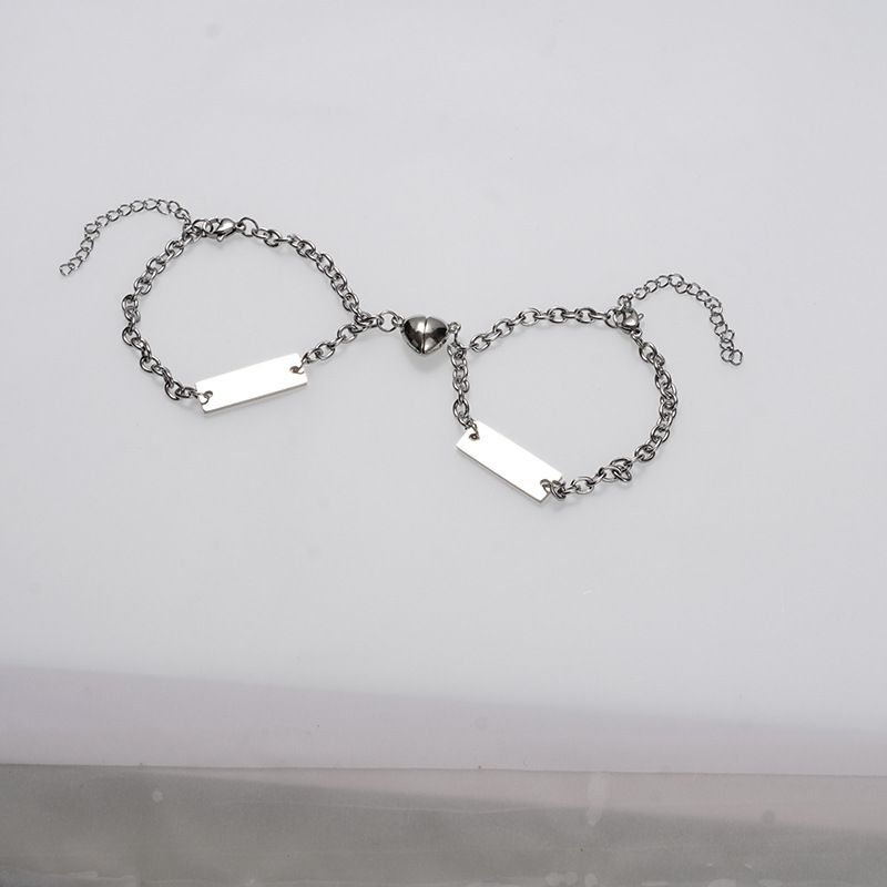 Braccialetti in acciaio inossidabile 201 tinta unita a forma di cuore in stile semplice all'ingrosso_voghion.com