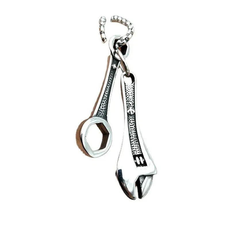 Preț 10 USD Men's Fashion Retro motocicletă cheie instrument Punk hip hop bijuterii pandantiv coliere titan oțel inoxidabil bijuterii cadouri cadouri Preț 10 USD_voghion.com