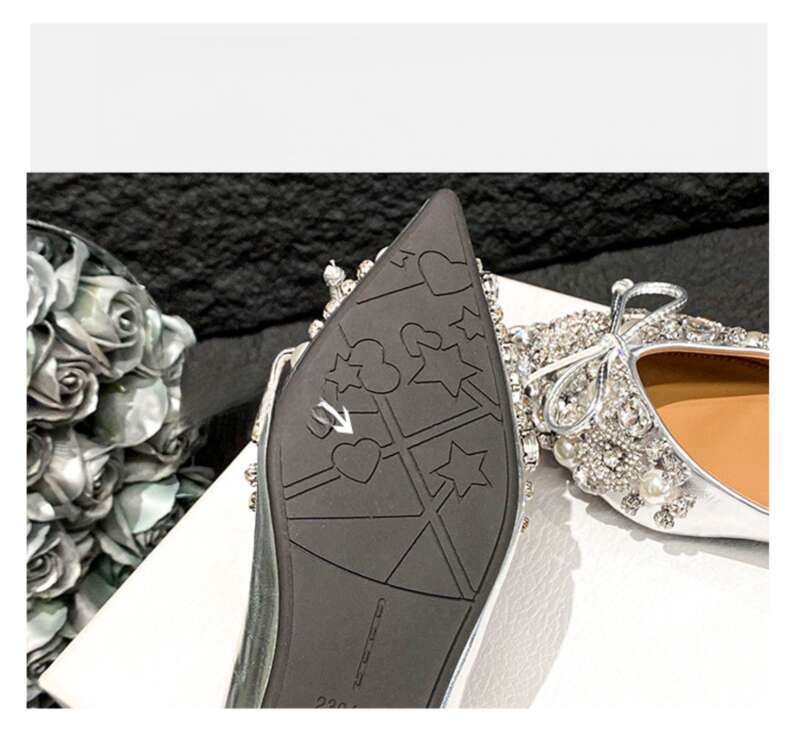 2025 New Pointed Bow Single Hundred Shallow Mouth Drilling Fairy Flat Large Women's Shoes_voghion.com