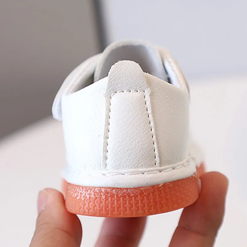 Kleine Kinder Mädchen Quietschschuhe für Kleinkinder Schönes Design Kleinkind Enfant Kid Mädchen Wanderschuhe Happysteps Kindergrößen_voghion.com